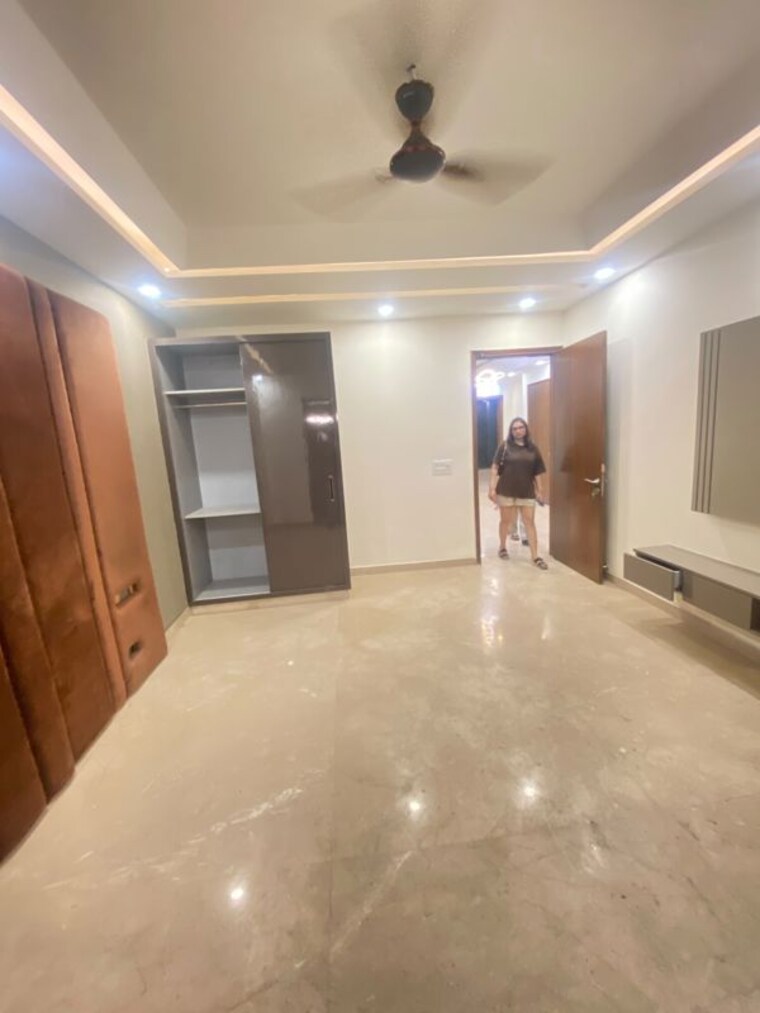 Room, dlf phase ii 3 Bedroom 1900 Sq.Ft. Builder Floor In Dlf Phase ii Gurgaon 10593151