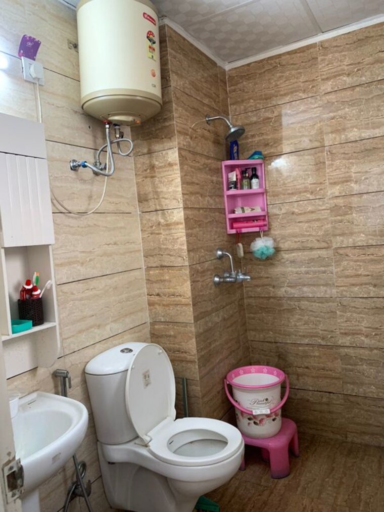 Bathroom, highland-park-chandigarh 2 Bedroom 1235 Sq.Ft. Apartment In Bhabat Zirakpur 10593152