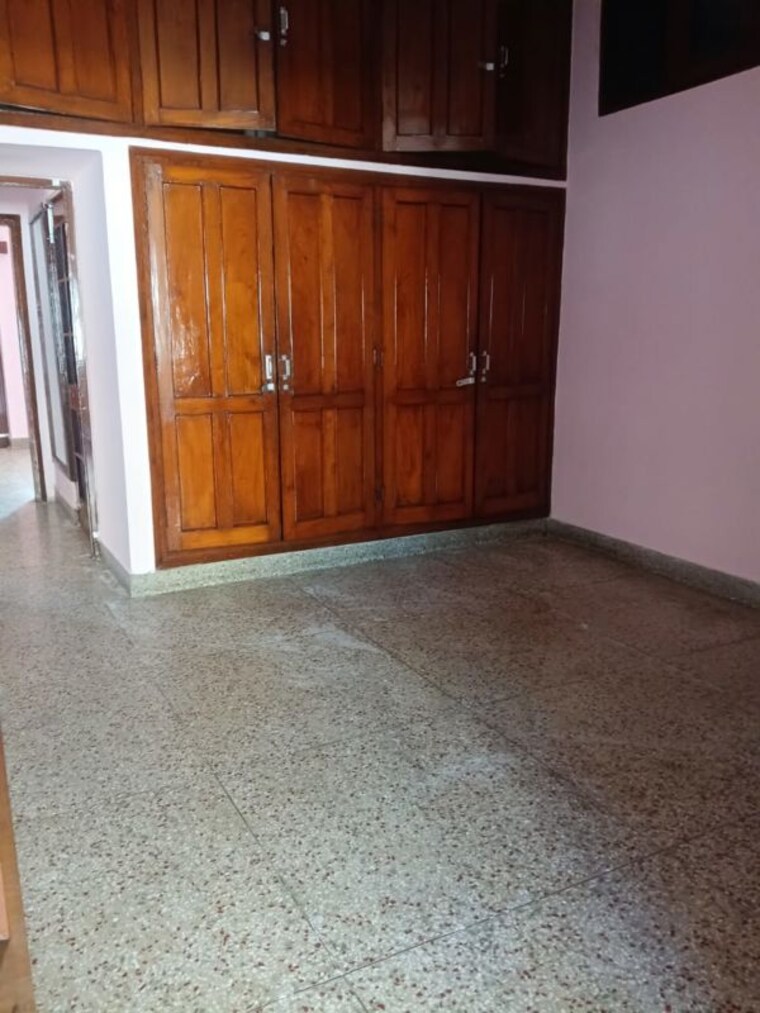 Room, sector 21 3 Bedroom 4500 Sq.Ft. Builder Floor In Sector 21 Chandigarh 10593165