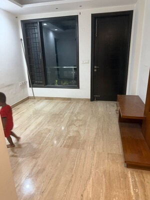 Room in 3 BHK Builder Floor at Malviya Nagar – for Rent