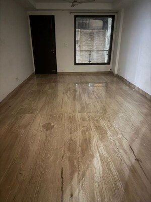 Room in 3 BHK Builder Floor at Malviya Nagar – for Rent