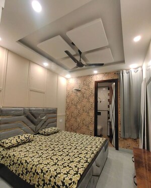 Bedroom in 4 BHK Builder Floor at Dwarka Mor – for Rent