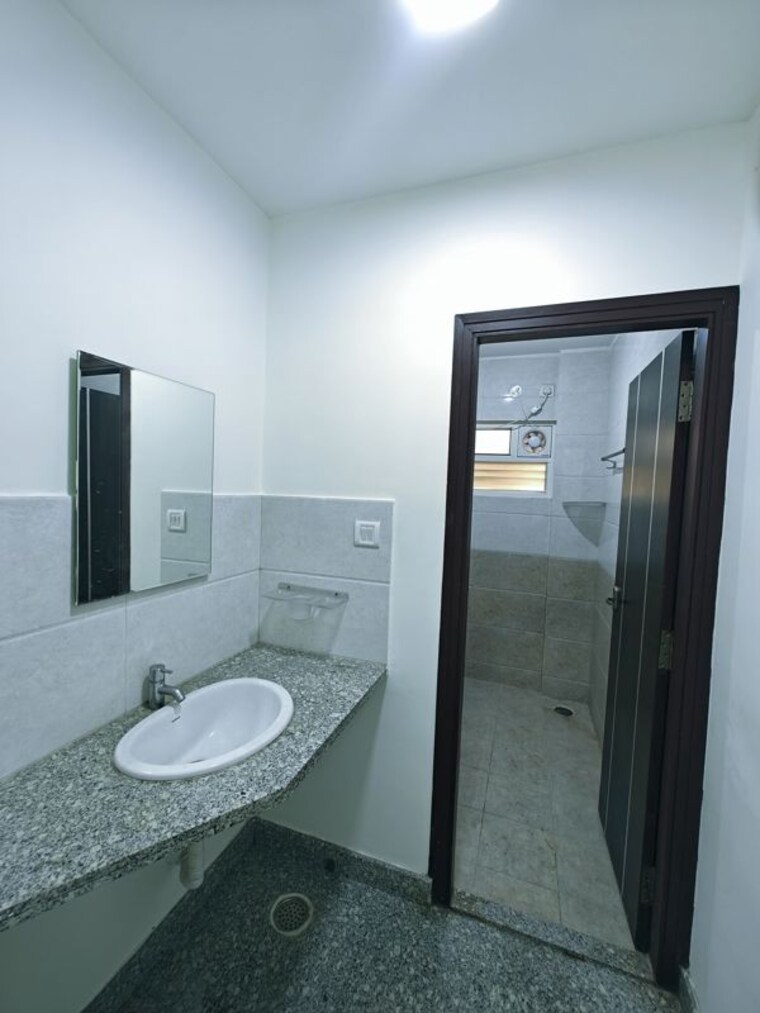 Bathroom, hsr layout 1 Bedroom 750 Sq.Ft. Builder Floor In Hsr Layout Bangalore 10593203