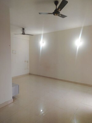 Room in 2 BHK Apartment at Signature Global Proxima, Sector 89 – for Rent