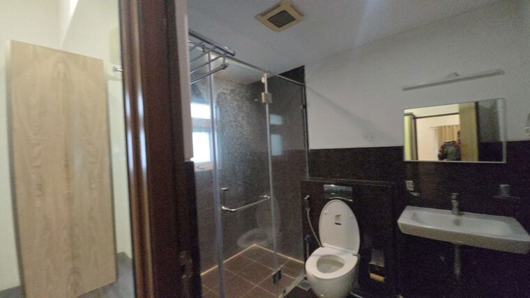 Bathroom, kokapet 3 Bedroom 1800 Sq.Ft. Apartment In Kokapet Hyderabad 10593209