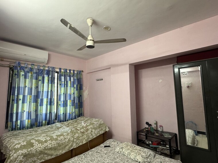 Bedroom, maruti-mahadev-nagar 2.5 Bedroom 1200 Sq.Ft. Apartment In Sunil Nagar Thane 10350794