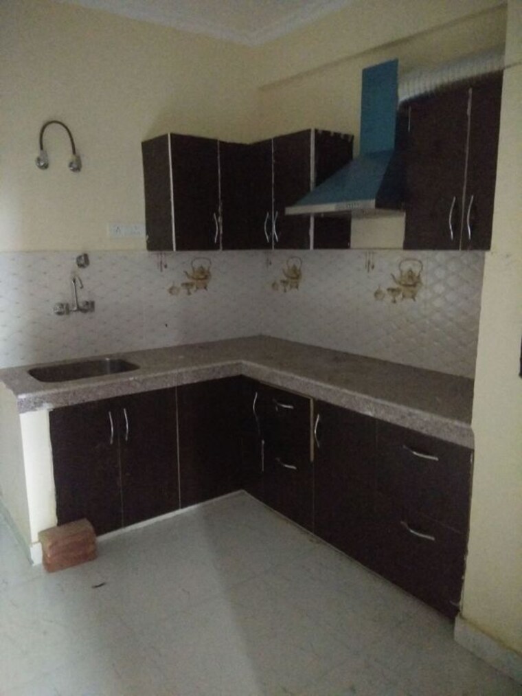 Kitchen, sector 22 2 Bedroom 1200 Sq.Ft. Builder Floor In Sector 22 Gurgaon 10593311
