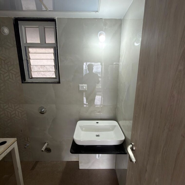Bathroom, gulmohar-symphony 2 Bedroom 830 Sq.Ft. Apartment In Kharadi Pune 10593328