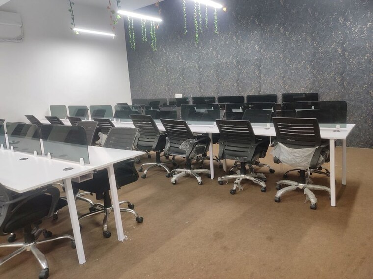 Gym, sector 63 Commercial Office Space 2000 Sq.Ft. In Sector 63 Noida 10593346