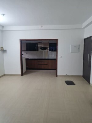 Room in 2 BHK Apartment at Karle Vario Homes, Hebbal – for Rent