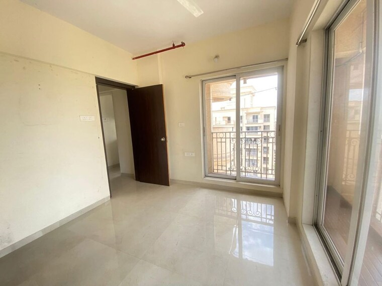 Room, hiranandani-estate-hamilton 1 Bedroom 430 Sq.Ft. Apartment In Patlipada Thane 10593380