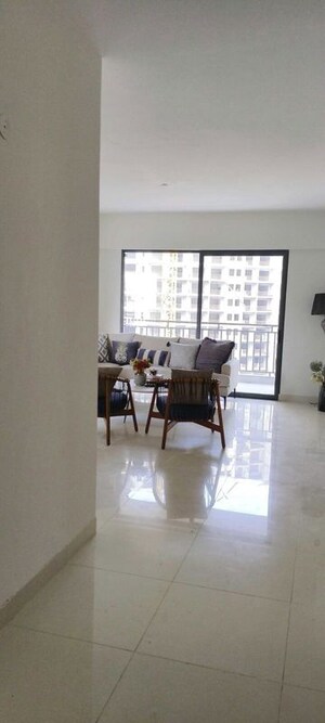 Living Room in 3 BHK Builder Floor at Sector 21 – for Rent