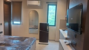 Team Area in 1 RK Builder Floor at Dlf Phase I – for Rent