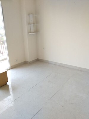 Room in 2 BHK Builder Floor at Signature Global The Roselia, Sector 95a – for Sale