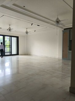 4 BHK Builder Floor For Sale in DLF Phase IV