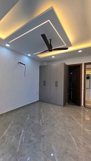 3 BHK Builder Floor For Rent in Sector 21