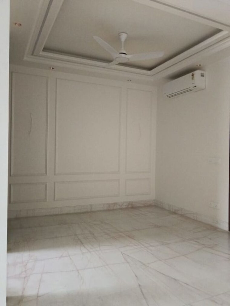 Room, dlf phase iv 4 Bedroom 360 Sq.Yd. Builder Floor In Dlf Phase iv Gurgaon 10593469