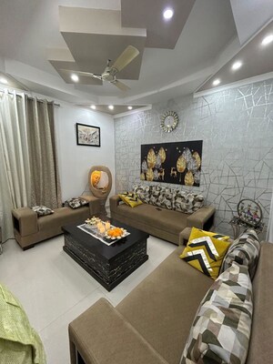 Living Room in 4 BHK Builder Floor at Sector 23 – for Rent