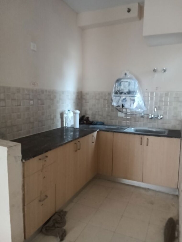 Kitchen, amrapali dream valley 3 Bedroom 1045 Sq.Ft. Apartment In Amrapali Dream Valley Greater Noida 10593472