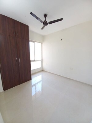 Room in 2 BHK Apartment at Signature The Millennia 2, Sector 37d – for Rent
