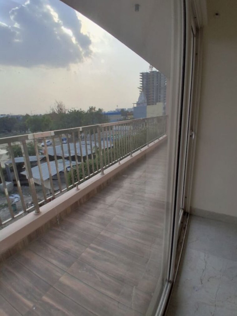 Balcony, uninav-utopia 4 Bedroom 2650 Sq.Ft. Apartment In Morti Ghaziabad 10593492