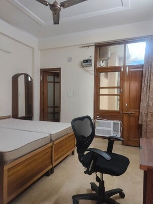 2 BHK Builder Floor For Rent in Sector 25
