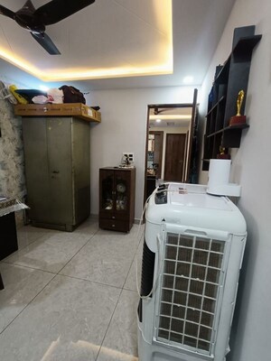 Team Area in 3 BHK Builder Floor at BPTP Park Towers, Sector 77 – for Rent