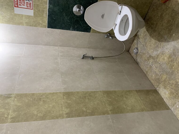 Bathroom, simran-society 3 Bedroom 1350 Sq.Ft. Apartment In Naupada Thane 10593488