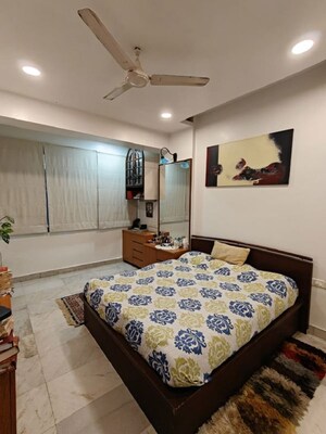 Bedroom in 2 BHK Apartment at Bandra West – for Rent