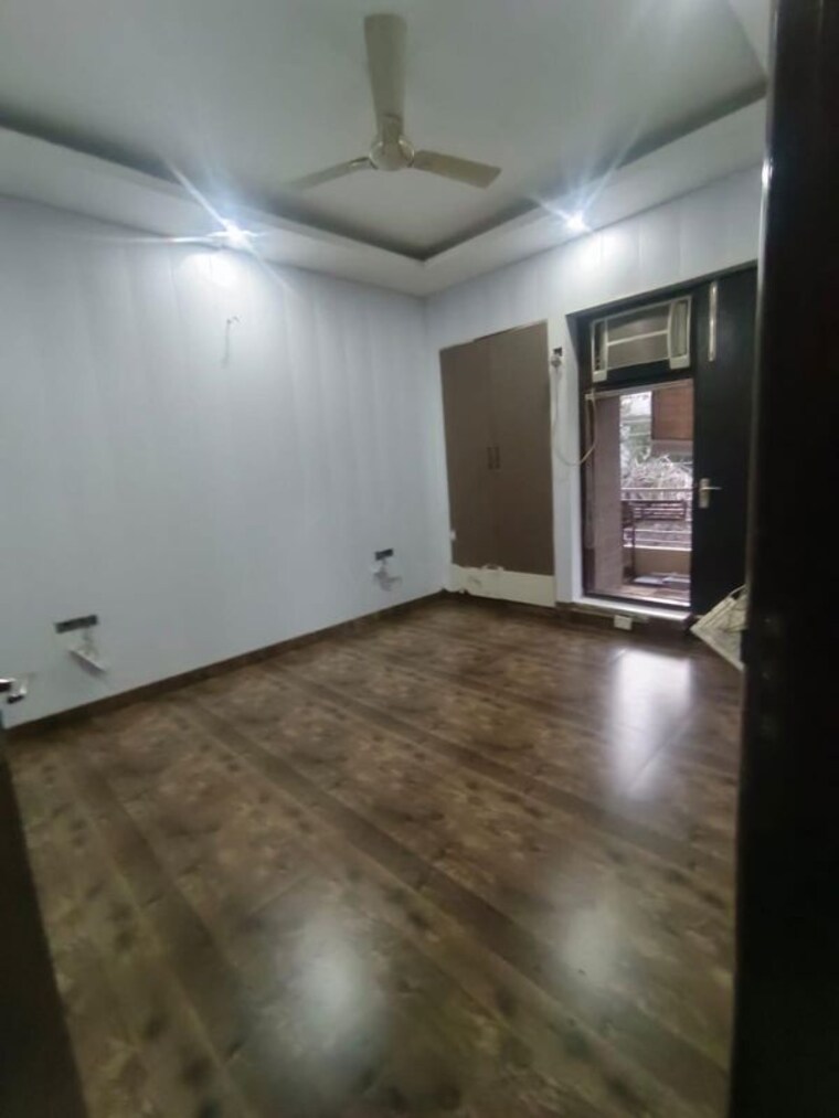 Room, uppal-southend 3 Bedroom 4200 Sq.Ft. Builder Floor In Sector 49 Gurgaon 10593537