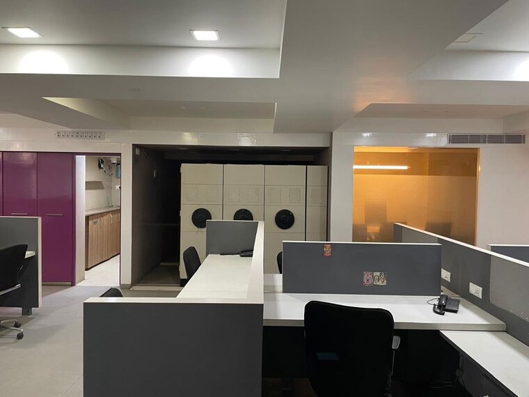 Team Area, shivalik-shilp Commercial Office Space 3500 Sq.Ft. In Sanidhya Ahmedabad 10593547