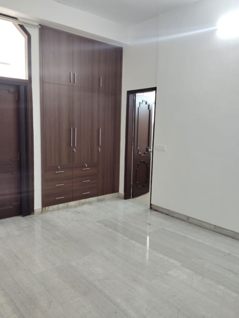 Room, hauz khas 3 Bedroom 1600 Sq.Ft. Builder Floor In Hauz Khas Delhi 10593552