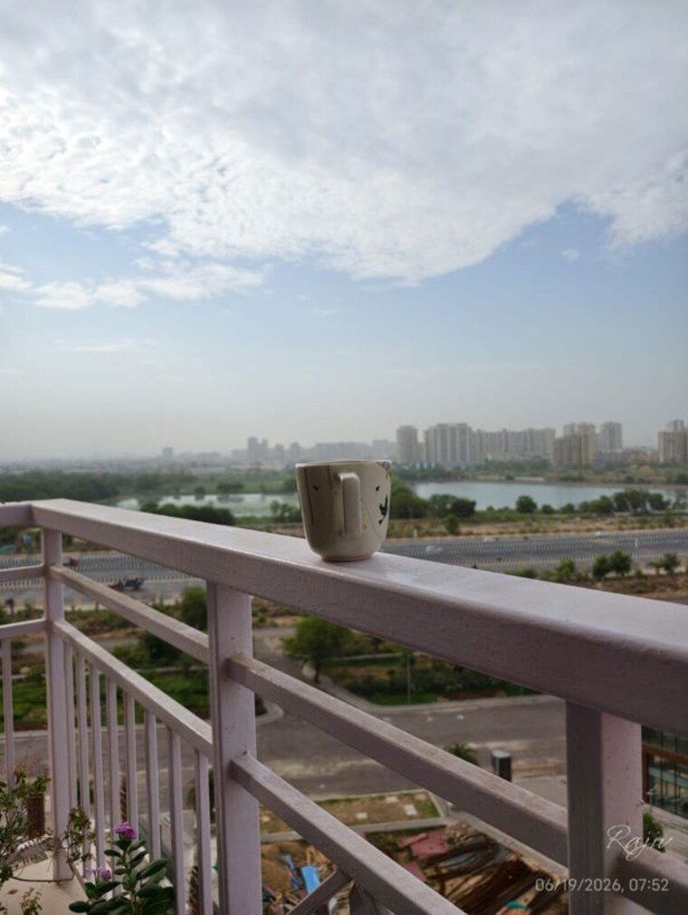 Balcony, vatika-sovereign-park 3.5 Bedroom 2800 Sq.Ft. Apartment In Sector 99 Gurgaon 10593533