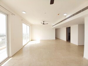 Room in 3.5 BHK Apartment at Vatika Sovereign Park, Sector 99 – for Rent
