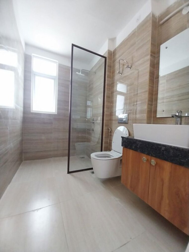 Bathroom, vatika-sovereign-park 3.5 Bedroom 2800 Sq.Ft. Apartment In Sector 99 Gurgaon 10593533