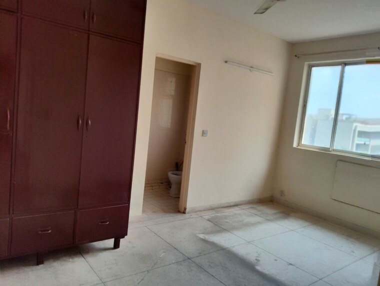 Room, dlf-ridgewood-estate 3 Bedroom 1232 Sq.Ft. Apartment In Dlf Phase iv Gurgaon 10593575