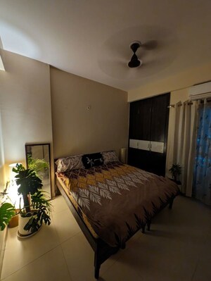 Bedroom in 4 BHK Apartment at H R Buildcon Elite Homz, Sector 77 – for Rent