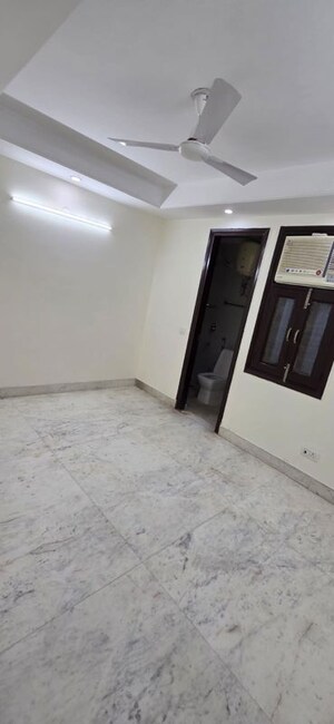 3 BHK Builder Floor For Rent in Gautam Nagar