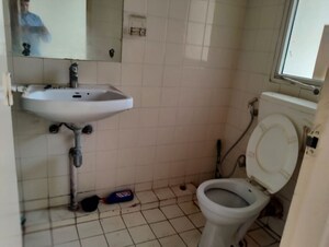 Bathroom in 4 BHK Apartment at DLF Ridgewood Estate, Dlf Phase iv – for Rent