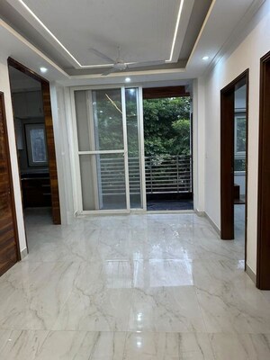 Room in 2 BHK Apartment at Sector 19 Dwarka – for Rent
