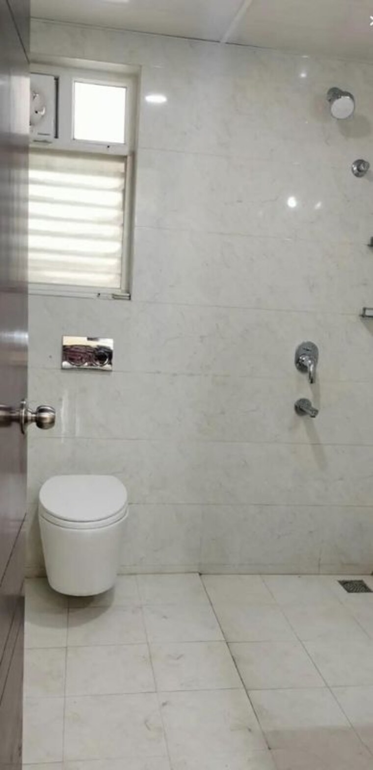 Bathroom, honer-vivantis 2 Bedroom 2000 Sq.Ft. Apartment In Gopanpally Hyderabad 10593615