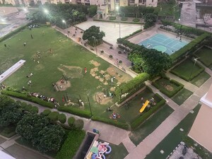 Master Plan in 3 BHK Apartment at Unitech Uniworld Gardens 2, Sector 47 – for Rent