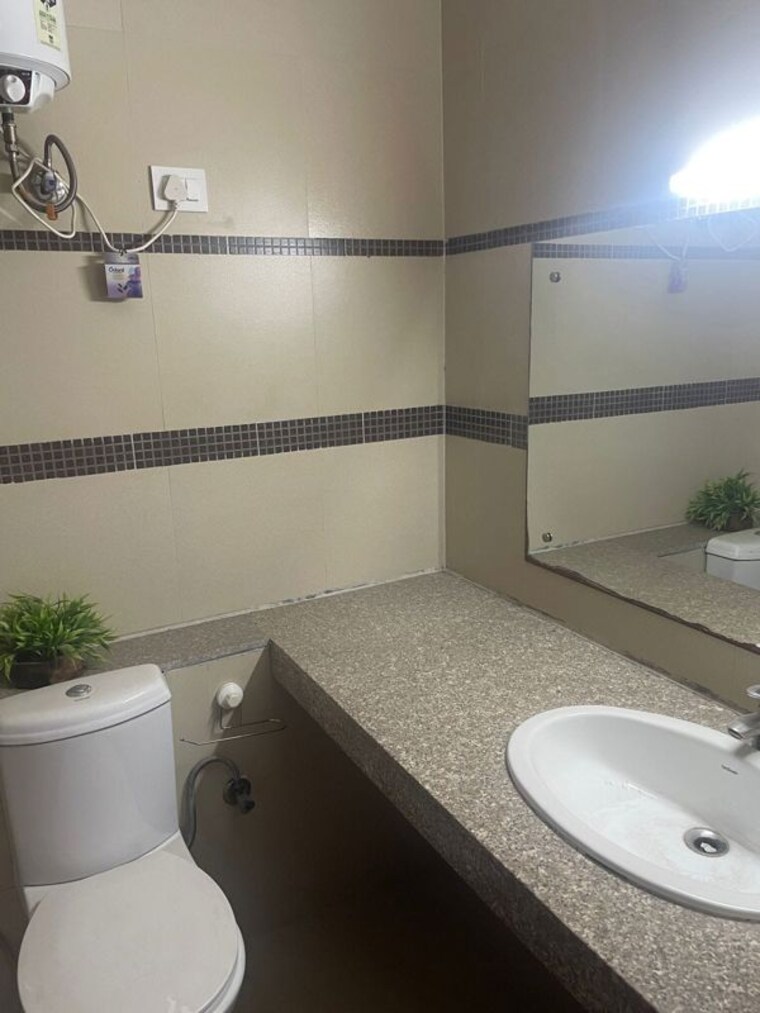 Bathroom, unitech-uniworld-gardens-2 3 Bedroom 1373 Sq.Ft. Apartment In Sector 47 Gurgaon 10593657