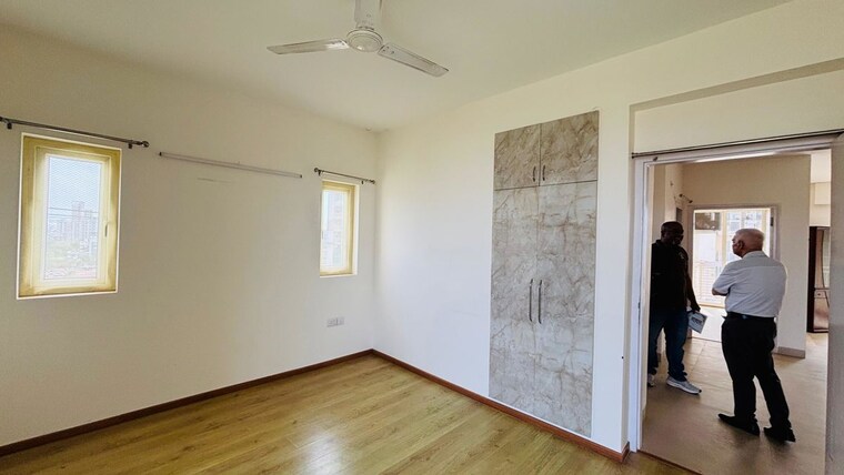 Room, emaar-gurgaon-greens 3.5 Bedroom 1650 Sq.Ft. Apartment In Sector 102 Gurgaon 10593691