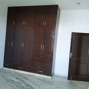 Room in 2 BHK Builder Floor at Sector 52 – for Rent