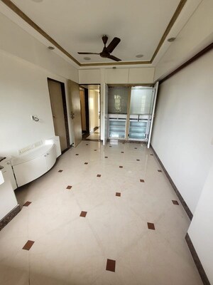 Room in 1 BHK Apartment at KSA Grande, Byculla West – for Rent