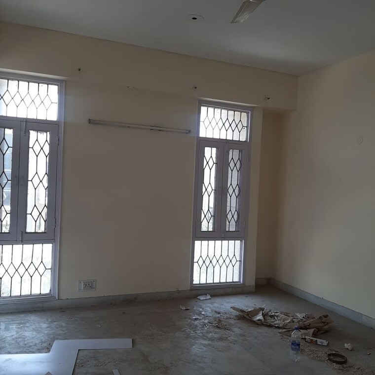 Room, huda-staff-colony 2.5 Bedroom 900 Sq.Ft. Builder Floor In Sector 46 Gurgaon 10216034