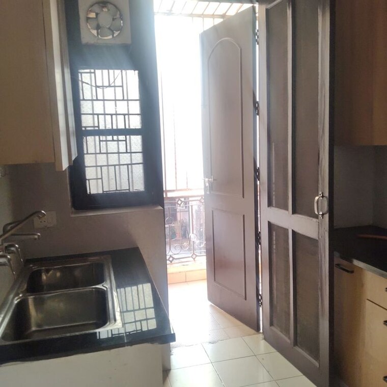 Kitchen, today-blossoms-i 3 Bedroom 1431 Sq.Ft. Apartment In Sector 47 Gurgaon 10593693