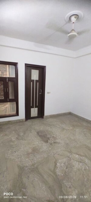Room in 3 BHK Builder Floor at Mehrauli – for Rent