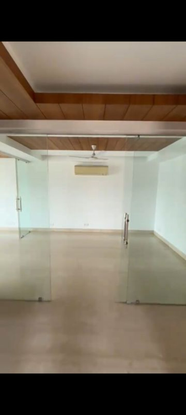 Bathroom, greater kailash ii 4 Bedroom 650 Sq.Yd. Builder Floor In Greater Kailash ii Delhi 10593716